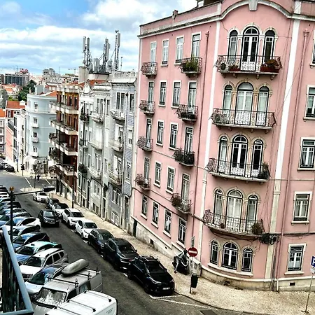 Bernardim Ribeiro - 2ª Andar * Lisboa