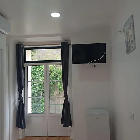 Apartamento Bernardim Ribeiro - 2ª Andar Séjour chez l'habitant *