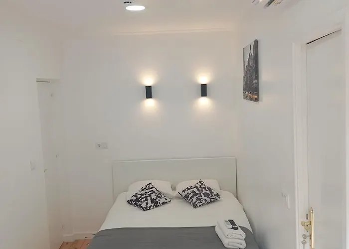 Apartamento Bernardim Ribeiro - 2ª Andar Séjour chez l'habitant