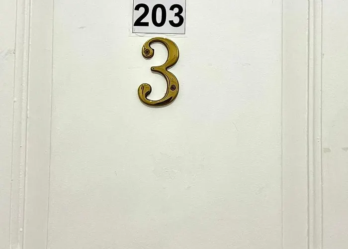 Apartamento Bernardim Ribeiro - 2ª Andar