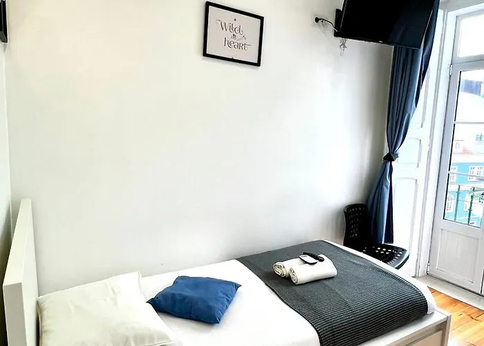 Apartamento Bernardim Ribeiro - 2ª Andar Séjour chez l'habitant