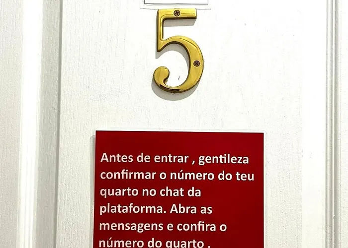 Pansiyon Apartamento Bernardim Ribeiro - 2ª Andar